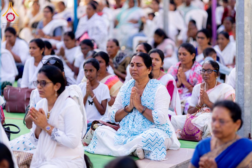 ภาพ No.283768:วันที่ 6-7 ธันวาคม พ.ศ. 2568  พิธีรับมอบหนังสือแสดงเจตจำนงถวายสิทธิครอบครองและใช้ประโยชน์วัดสันติวัน เมืองนาคปูร์  พิธีจุดโคมประทีปถวายเป็นพุทธบูชา และอุทิศบุญกุศลแด่ ดร.บี.อาร์. อัมเบดการ์  พิธีบูชาข้าวพระถ่ายทอดสดจากประเทศไทย