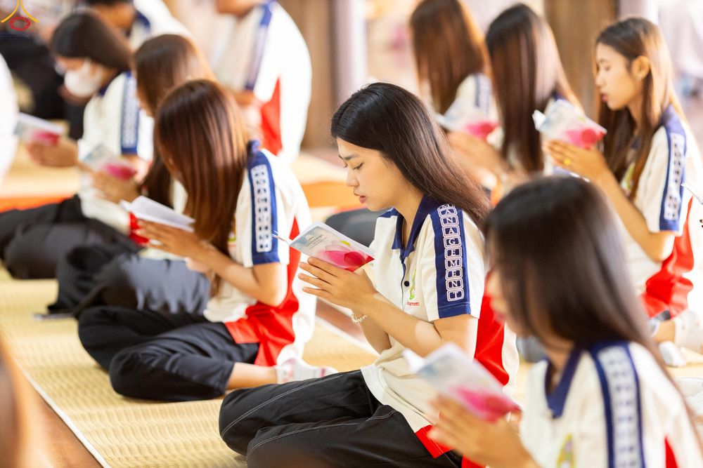 ภาพ No.291499:วันที่ 9 มกราคม พ.ศ. 2569  พิธีทอดผ้าป่าทำนุบำรุงศาสนสถาน  ณ วัดสรรเพรช อ.สามพราน จ.นครปฐม  ในโครงการธรรมยาตรา กตัญญูบูชา มหาปูชนียาจารย์  พระมงคลเทพมุนี(สด จนฺทสโร) พระผู้ปราบมาร  อนุสรณ์สถาน 7 แห่ง ปีที่ 14