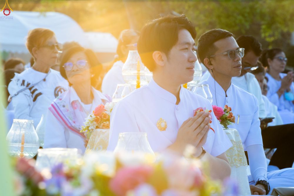 ภาพ No.293964:วันที่ 14 มกราคม พ.ศ. 2569 พิธีจุดประทีปถวายเป็นพุทธบูชา และบูชาธรรมมหาปูชนียาจารย์  ณ วัดสองพี่น้อง ต.ต้นตาล อ.สองพี่น้อง จ.สุพรรณบุรี ในโครงการธรรมยาตรา กตัญญูบูชา มหาปูชนียาจารย์ พระมงคลเทพมุนี(สด จนฺทสโร) พระผู้ปราบมาร อนุสรณ์สถาน 7 แห่ง ปีที่ 14