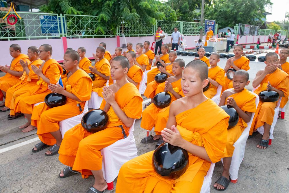 ภาพ No.342537:วันที่ 5 สิงหาคม พ.ศ. 2569  กิจกรรมตักบาตรโครงการรักความดี เพื่อเผยแผ่งานพระพุทธศาสนา  ศูนย์คมนาคม วัดพระธรรมกาย ณ โรงเรียนสังข์อ่ำ อ.คลองหลวง จ.ปทุมธานี