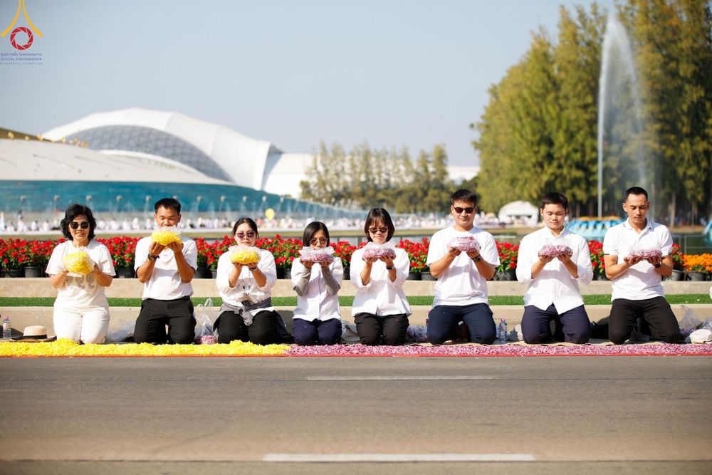 ภาพ No.188595:พิธีต้อนรับพระธรรมยาตรา ในโครงการธรรมยาตรา กตัญญูบูชา มหาปูชนียาจารย์ พระมงคลเทพมุนี(สด จนฺทสโร) พระผู้ปราบมาร อนุสรณ์สถาน 7 แห่ง ปีที่ 13 วันที่ 2 มกราคม พ.ศ. 2568 ณ วัดพระธรรมกาย จ.ปทุมธานี