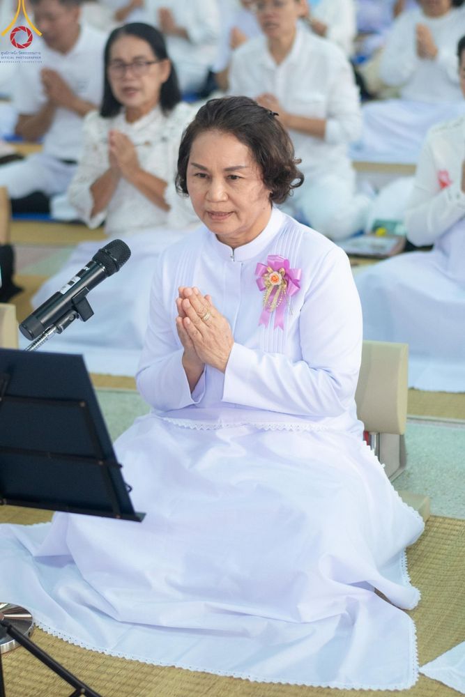 ภาพ No.189843:พิธีทอดผ้าป่าทำนุบำรุงศาสนสถาน ณ วัดอัมพวัน ต.สองพี่น้อง อ.สองพี่น้อง จ.สุพรรณบุรี ในโครงการธรรมยาตรา กตัญญูบูชา มหาปูชนียาจารย์ พระมงคลเทพมุนี(สด จนฺทสโร) พระผู้ปราบมาร อนุสรณ์สถาน 7 แห่ง ปีที่ 13 วันที่ 5 มกราคม พ.ศ. 2568