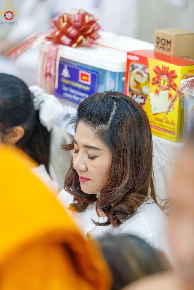 ภาพ No.190334:พิธีเจริญพระพุทธมนต์ ปฏิบัติธรรม มอบทุนการศึกษา ถวายสังฆทาน 141 วัด เพื่อถวายเป็นพุทธบูชา และขับเคลื่อนโครงการหมู่บ้านรักษาศีล 5 โดยคณะสงฆ์จังหวัดสุพรรณบุรี คณะศิษยานุศิษย์วัดพระธรรมกาย โครงการธรรมยาตรา ปีที่ 13 ณ ศูนย์ปฏิบัติธรรมพระมงคลเทพมุนี
