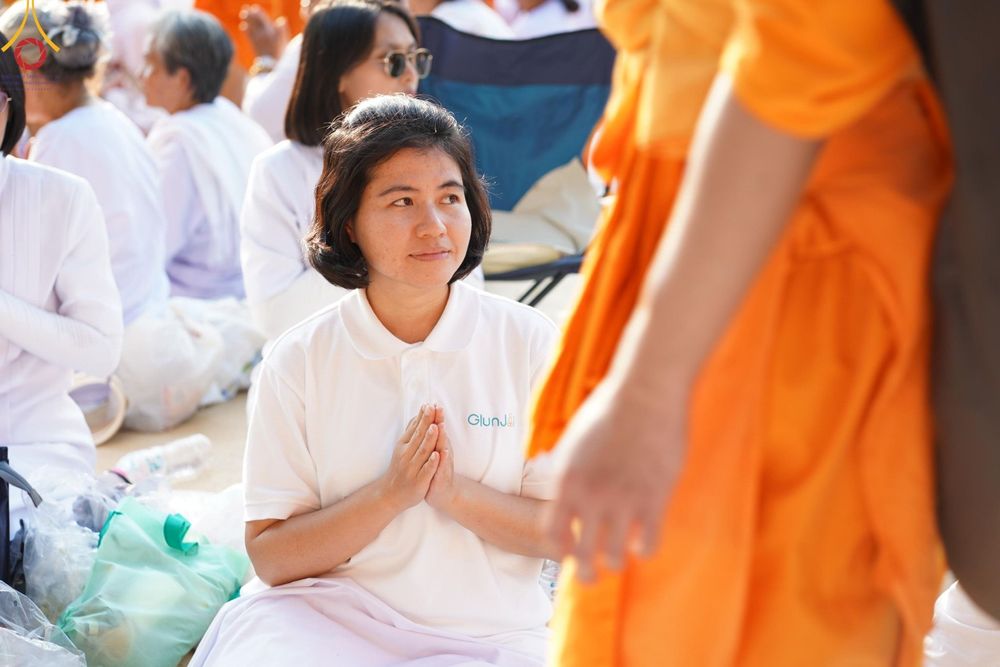 ภาพ No.190666:พิธีต้อนรับพระธรรมยาตรา ณ อนุสรณ์สถาน สถานที่ตั้งมโนปณิธานบวชตลอดชีวิต อนุสรณ์สถานคลองบางนางแท่น อ.สามพราน จ.นครปฐม ในโครงการธรรมยาตรา กตัญญูบูชา มหาปูชนียาจารย์ พระมงคลเทพมุนี(สด จนฺทสโร) พระผู้ปราบมาร อนุสรณ์สถาน 7 แห่ง ปีที่ 13 วันที่ 7 ม.ค.2568