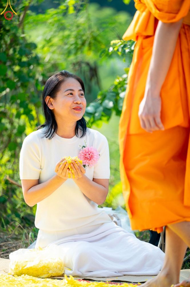 ภาพ No.190784:พิธีต้อนรับพระธรรมยาตรา ณ อนุสรณ์สถาน สถานที่ตั้งมโนปณิธานบวชตลอดชีวิต อนุสรณ์สถานคลองบางนางแท่น อ.สามพราน จ.นครปฐม ในโครงการธรรมยาตรา กตัญญูบูชา มหาปูชนียาจารย์ พระมงคลเทพมุนี(สด จนฺทสโร) พระผู้ปราบมาร อนุสรณ์สถาน 7 แห่ง ปีที่ 13 วันที่ 7 ม.ค.2568
