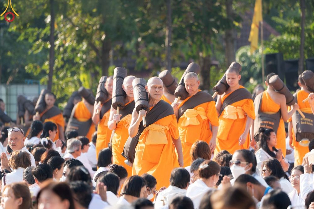 ภาพ No.190810:พิธีต้อนรับพระธรรมยาตรา ณ อนุสรณ์สถาน สถานที่ตั้งมโนปณิธานบวชตลอดชีวิต อนุสรณ์สถานคลองบางนางแท่น อ.สามพราน จ.นครปฐม ในโครงการธรรมยาตรา กตัญญูบูชา มหาปูชนียาจารย์ พระมงคลเทพมุนี(สด จนฺทสโร) พระผู้ปราบมาร อนุสรณ์สถาน 7 แห่ง ปีที่ 13 วันที่ 7 ม.ค.2568