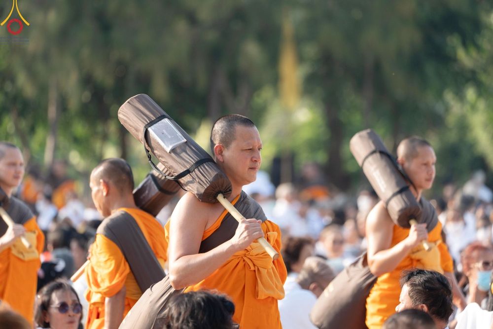 ภาพ No.190815:พิธีต้อนรับพระธรรมยาตรา ณ อนุสรณ์สถาน สถานที่ตั้งมโนปณิธานบวชตลอดชีวิต อนุสรณ์สถานคลองบางนางแท่น อ.สามพราน จ.นครปฐม ในโครงการธรรมยาตรา กตัญญูบูชา มหาปูชนียาจารย์ พระมงคลเทพมุนี(สด จนฺทสโร) พระผู้ปราบมาร อนุสรณ์สถาน 7 แห่ง ปีที่ 13 วันที่ 7 ม.ค.2568