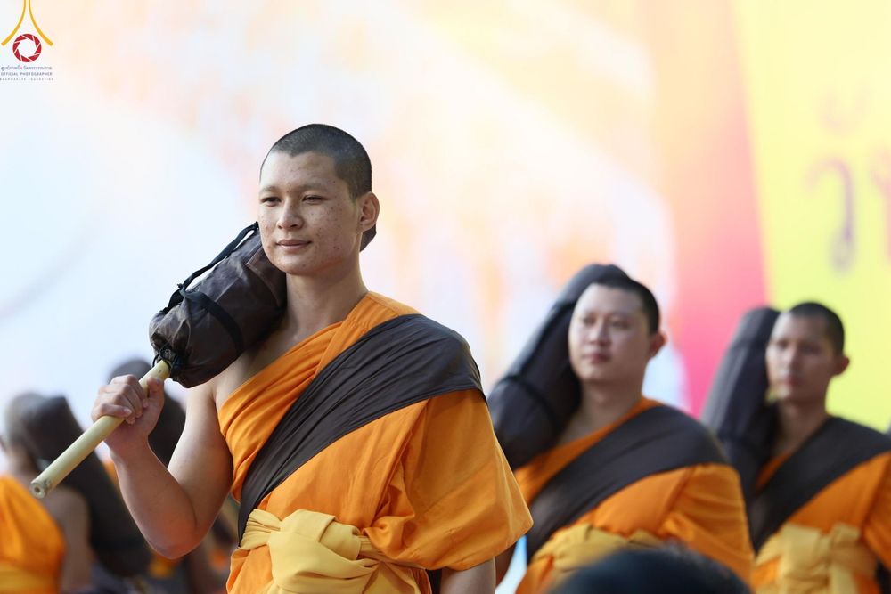 ภาพ No.190823:พิธีต้อนรับพระธรรมยาตรา ณ อนุสรณ์สถาน สถานที่ตั้งมโนปณิธานบวชตลอดชีวิต อนุสรณ์สถานคลองบางนางแท่น อ.สามพราน จ.นครปฐม ในโครงการธรรมยาตรา กตัญญูบูชา มหาปูชนียาจารย์ พระมงคลเทพมุนี(สด จนฺทสโร) พระผู้ปราบมาร อนุสรณ์สถาน 7 แห่ง ปีที่ 13 วันที่ 7 ม.ค.2568