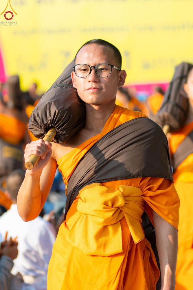 ภาพ No.190858:พิธีต้อนรับพระธรรมยาตรา ณ อนุสรณ์สถาน สถานที่ตั้งมโนปณิธานบวชตลอดชีวิต อนุสรณ์สถานคลองบางนางแท่น อ.สามพราน จ.นครปฐม ในโครงการธรรมยาตรา กตัญญูบูชา มหาปูชนียาจารย์ พระมงคลเทพมุนี(สด จนฺทสโร) พระผู้ปราบมาร อนุสรณ์สถาน 7 แห่ง ปีที่ 13 วันที่ 7 ม.ค.2568
