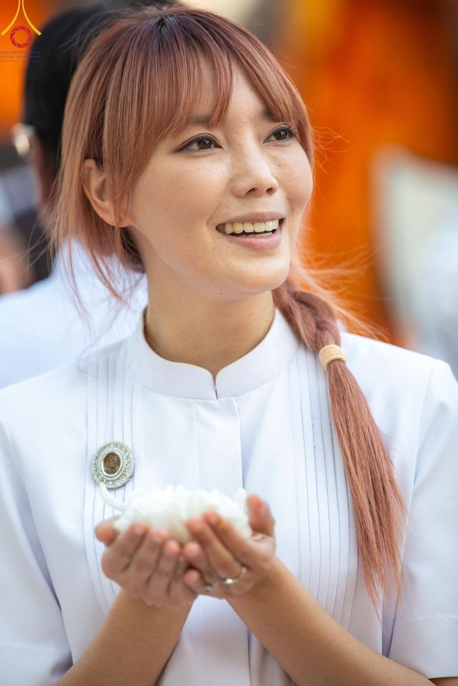 ภาพ No.190880:พิธีต้อนรับพระธรรมยาตรา ณ อนุสรณ์สถาน สถานที่ตั้งมโนปณิธานบวชตลอดชีวิต อนุสรณ์สถานคลองบางนางแท่น อ.สามพราน จ.นครปฐม ในโครงการธรรมยาตรา กตัญญูบูชา มหาปูชนียาจารย์ พระมงคลเทพมุนี(สด จนฺทสโร) พระผู้ปราบมาร อนุสรณ์สถาน 7 แห่ง ปีที่ 13 วันที่ 7 ม.ค.2568