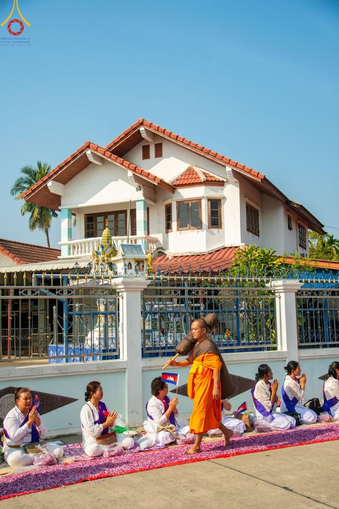 ภาพ No.190940:พิธีต้อนรับพระธรรมยาตรา ณ อนุสรณ์สถาน สถานที่ตั้งมโนปณิธานบวชตลอดชีวิต อนุสรณ์สถานคลองบางนางแท่น อ.สามพราน จ.นครปฐม ในโครงการธรรมยาตรา กตัญญูบูชา มหาปูชนียาจารย์ พระมงคลเทพมุนี(สด จนฺทสโร) พระผู้ปราบมาร อนุสรณ์สถาน 7 แห่ง ปีที่ 13 วันที่ 7 ม.ค.2568