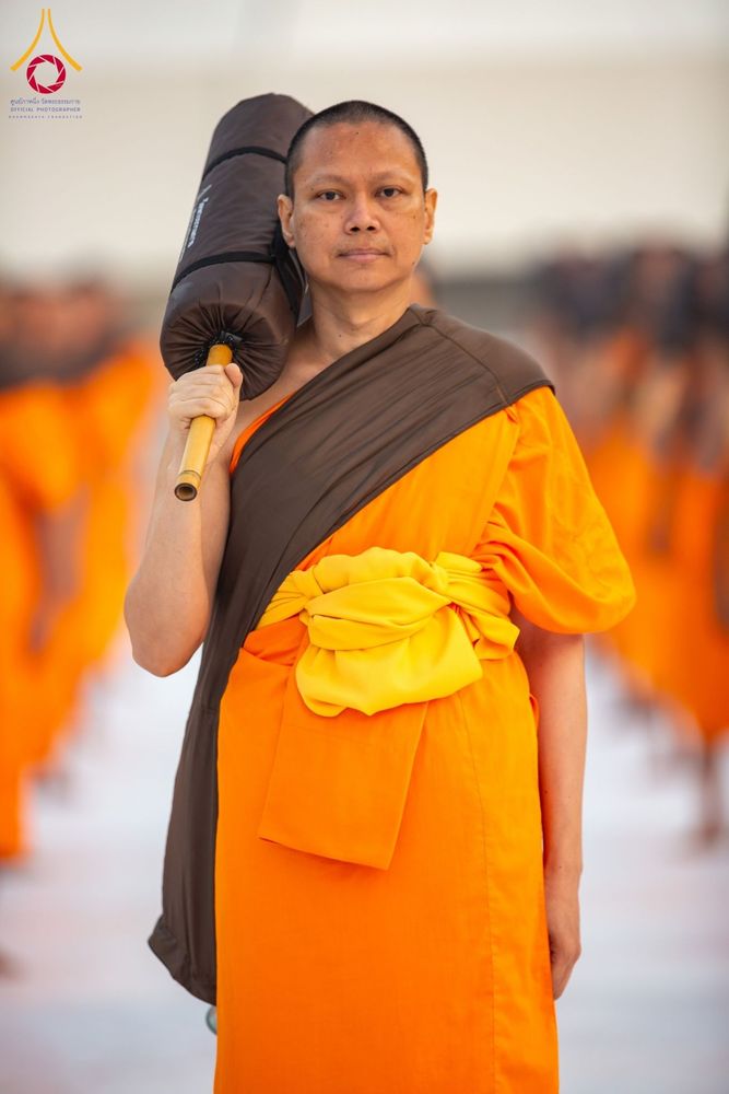 ภาพ No.191893:พระธรรมยาตราปฏิบัติธรรม และถ่ายภาพหมู่ประวัติศาสตร์ ณ อนุสรณ์สถานคลองบางนางแท่น อ.สามพราน จ.นครปฐม ในโครงการธรรมยาตรา กตัญญูบูชา มหาปูชนียาจารย์ พระมงคลเทพมุนี(สด จนฺทสโร) พระผู้ปราบมาร อนุสรณ์สถาน 7 แห่ง ปีที่ 13 วันที่ 8 มกราคม พ.ศ. 2568