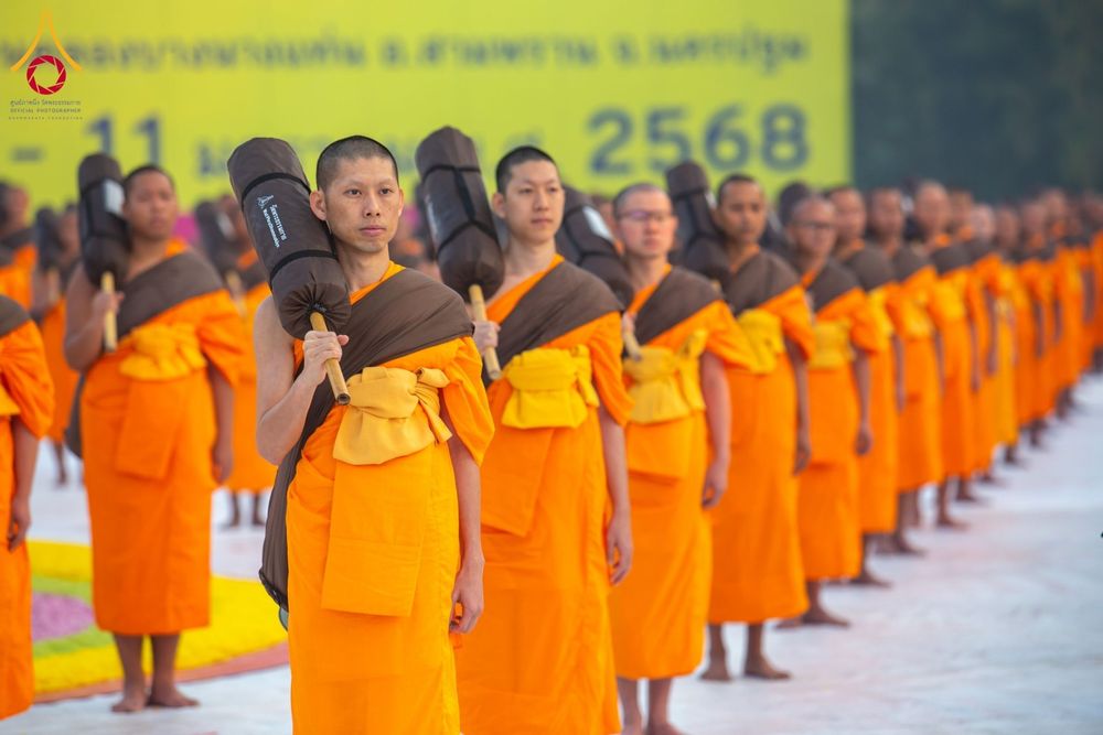 ภาพ No.191913:พระธรรมยาตราปฏิบัติธรรม และถ่ายภาพหมู่ประวัติศาสตร์ ณ อนุสรณ์สถานคลองบางนางแท่น อ.สามพราน จ.นครปฐม ในโครงการธรรมยาตรา กตัญญูบูชา มหาปูชนียาจารย์ พระมงคลเทพมุนี(สด จนฺทสโร) พระผู้ปราบมาร อนุสรณ์สถาน 7 แห่ง ปีที่ 13 วันที่ 8 มกราคม พ.ศ. 2568