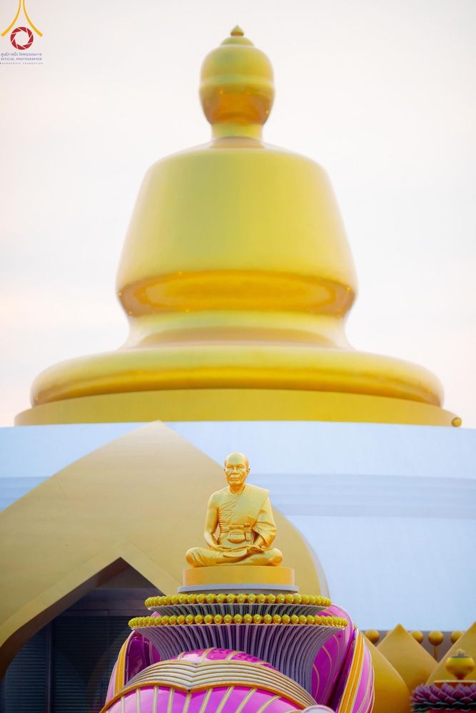 ภาพ No.200679:พิธีจุดประทีปถวายเป็นพุทธบูชา และบูชาธรรมมหาปูชนียาจารย์ ณ อนุสรณ์สถานบางปลา วัดบางปลา อำเภอบางเลน จังหวัดนครปฐม ในโครงการธรรมยาตรา กตัญญูบูชา มหาปูชนียาจารย์ พระมงคลเทพมุนี(สด จนฺทสโร) พระผู้ปราบมาร อนุสรณ์สถาน 7 แห่ง ปีที่ 13 วันที่ 23 มกราคม พ.ศ. 2568