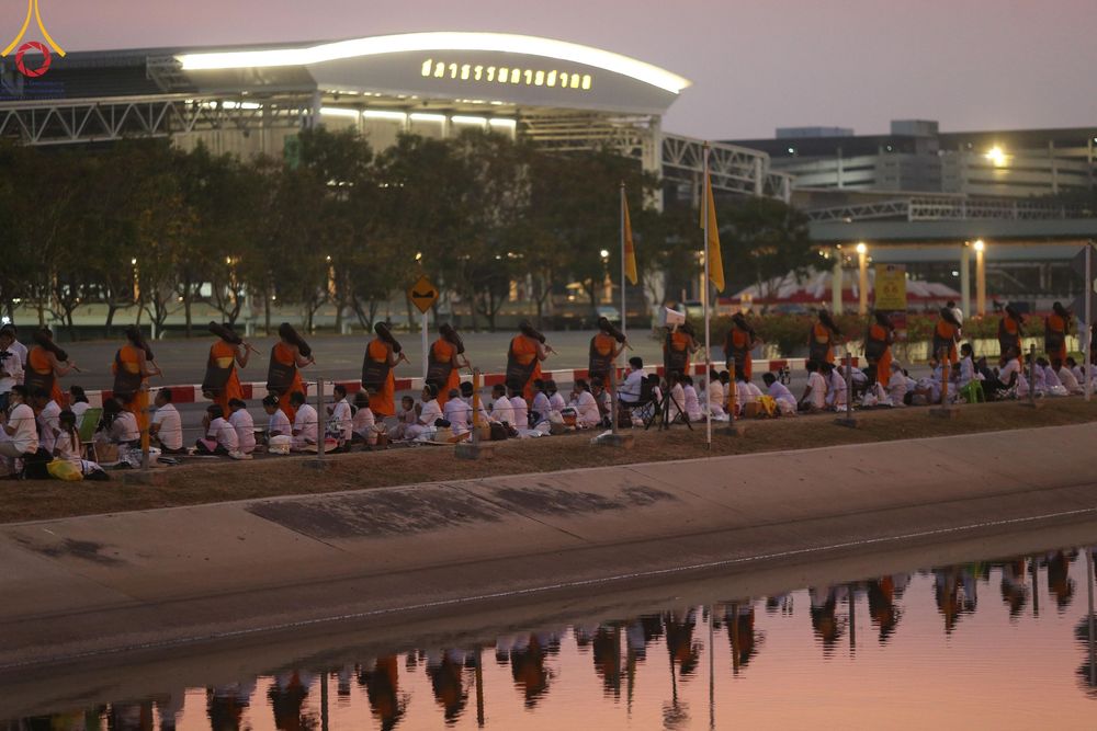 ภาพ No.202537:พิธีต้อนรับพระธรรมยาตรา ณ อนุสรณ์สถานลำดับที่ 7 สถานที่ขยายวิชชาธรรมกาย วัดพระธรรมกาย ต.คลองสาม อ.คลองหลวง จ.ปทุมธานี ในโครงการธรรมยาตรา กตัญญูบูชา มหาปูชนียาจารย์ พระมงคลเทพมุนี(สด จนฺทสโร) พระผู้ปราบมาร อนุสรณ์สถาน 7 แห่ง ปีที่ 13 วันที่ 26 มกราคม 2568