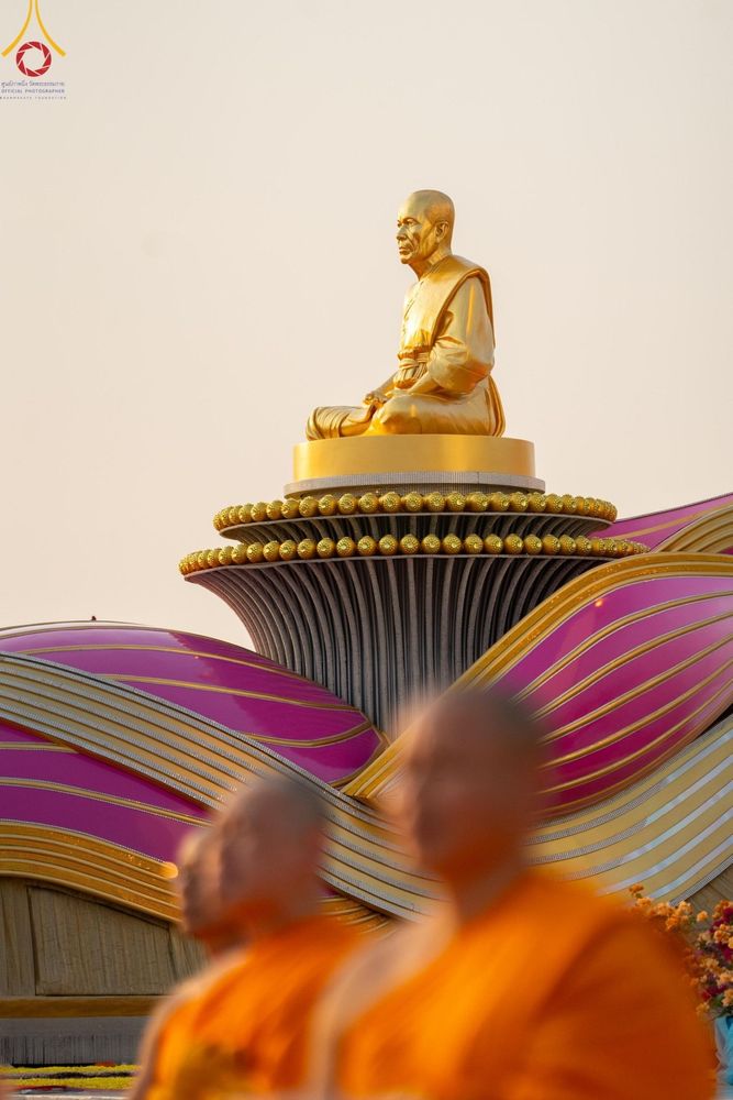 ภาพ No.205323:พิธีจุดประทีปถวายเป็นพุทธบูชา และบูชาธรรมมหาปูชนียาจารย์ ณ วัดพระธรรมกาย ตำบลคลองสาม อำเภอคลองหลวง จังหวัดปทุมธานี ในโครงการธรรมยาตรา กตัญญูบูชา มหาปูชนียาจารย์ พระมงคลเทพมุนี(สด จนฺทสโร) พระผู้ปราบมาร ปีที่ 13 วันที่ 31 มกราคม พ.ศ. 2568
