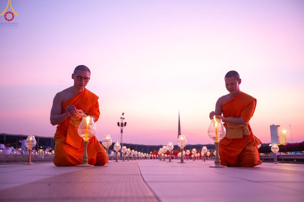 ภาพ No.205359:พิธีจุดประทีปถวายเป็นพุทธบูชา และบูชาธรรมมหาปูชนียาจารย์ ณ วัดพระธรรมกาย ตำบลคลองสาม อำเภอคลองหลวง จังหวัดปทุมธานี ในโครงการธรรมยาตรา กตัญญูบูชา มหาปูชนียาจารย์ พระมงคลเทพมุนี(สด จนฺทสโร) พระผู้ปราบมาร ปีที่ 13 วันที่ 31 มกราคม พ.ศ. 2568