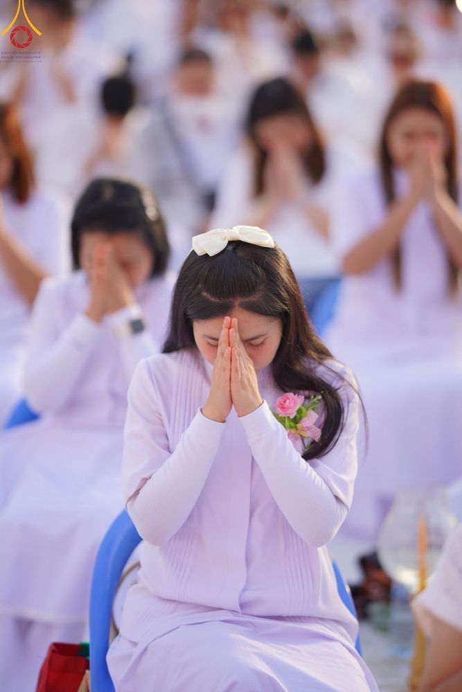 ภาพ No.206335:พิธีจุดประทีปถวายเป็นพุทธบูชา และบูชาธรรมมหาปูชนียาจารย์ ณ วัดสองพี่น้อง ต.ต้นตาล อ.สองพี่น้อง จ.สุพรรณบุรี ในโครงการธรรมยาตรา กตัญญูบูชา มหาปูชนียาจารย์ พระมงคลเทพมุนี(สด จนฺทสโร) พระผู้ปราบมาร อนุสรณ์สถาน 7 แห่ง ปีที่ 13 วันที่ 14 มกราคม พ.ศ. 2568