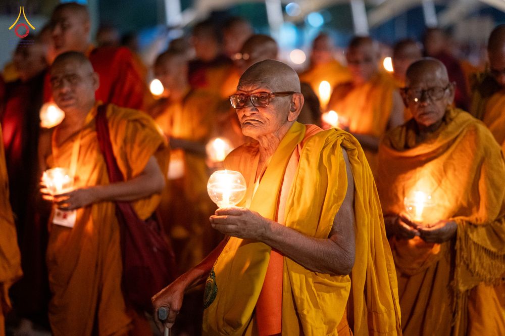 ภาพ No.321736:วันที่ 12 เมษายน พ.ศ.2569 วัดพระธรรมกาย ร่วมกับพุทธสภาแห่งอินเดีย ถวายมหาสังฆทาน 135 วัด ดร.ภีมราว รามชี อัมเบดการ์ (Dr. B.R. Ambedkar) รัฐบุรุษผู้ฟื้นฟูพระพุทธศาสนา ณ วัดพุทธสันติวันธรรมชัย เมืองนาคปูร์ รัฐมหาราษฏระ สาธารณรัฐอินเดีย