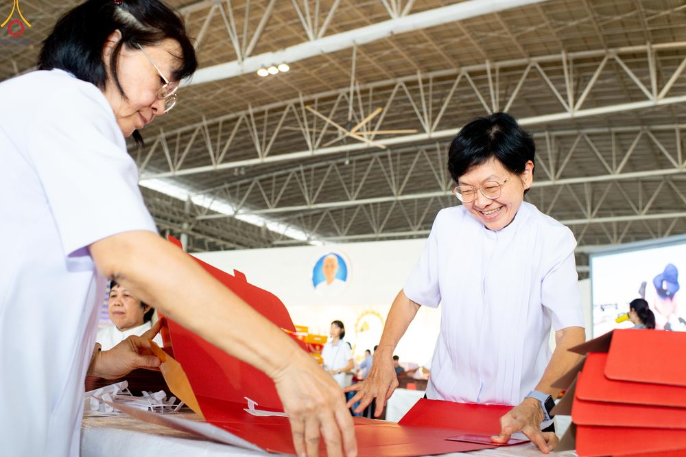 ภาพ No.320506:วันที่ 10 เมษายน พ.ศ.2569 การเตรียมกล่องไทยธรรม เพื่องานถวายมหาสังฆทาน 40,000 กว่าวัดทั่วประเทศ วันคุ้มครองโลก 22 เมษายน พ.ศ.2569 วัดพระธรรมกาย