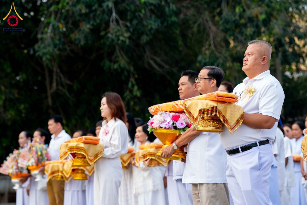 ภาพ No.300712:วันที่ 22 มกราคม พ.ศ. 2569 พิธีทอดผ้าป่าทำนุบำรุงศาสนสถาน ณ วัดบางช้างใต้ อ.สามพราน จ.นครปฐม ในโครงการธรรมยาตรา กตัญญูบูชา มหาปูชนียาจารย์ พระมงคลเทพมุนี(สด จนฺทสโร) พระผู้ปราบมาร อนุสรณ์สถาน 7 แห่ง ปีที่ 14