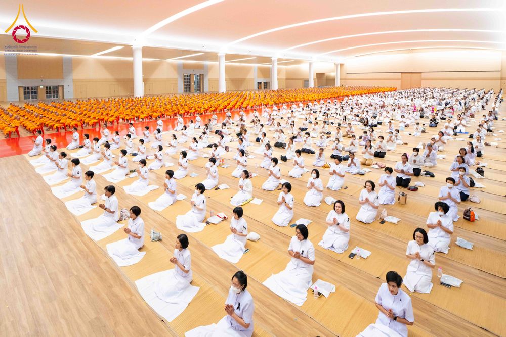 ภาพ No.306412:วันที่ 31 มกราคม พ.ศ. 2569  พิธีบำเพ็ญกุศล 100 วัน เพื่ออุทิศถวายแด่  สมเด็จพระนางเจ้าสิริกิติ์ พระบรมราชินีนาถ พระบรมราชชนนีพันปีหลวง ณ ห้องแก้วสารพัดนึก2 วัดพระธรรมกาย ปทุมธานี