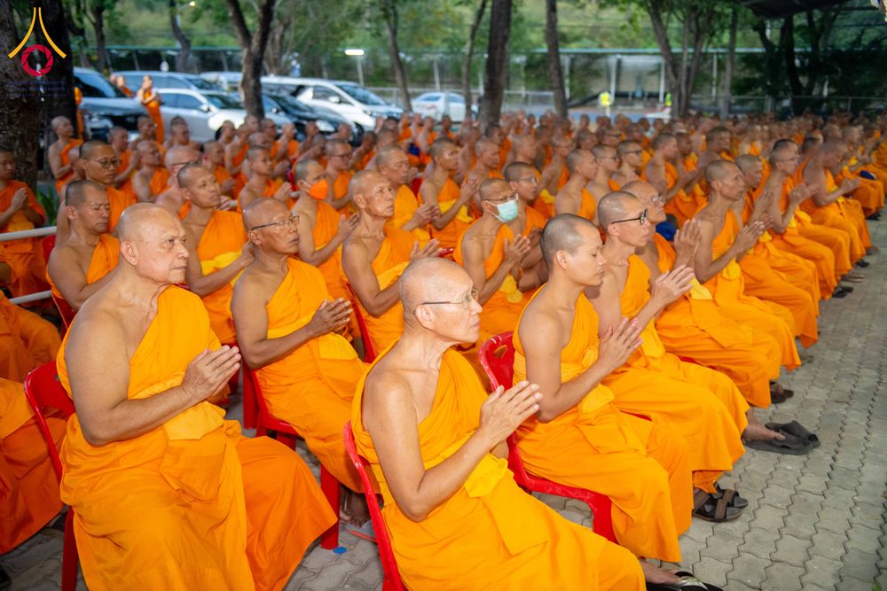 ภาพ No.314937:วันอาทิตย์ที่ 22 มีนาคม พ.ศ. 2569 พิธีบำเพ็ญกุศล คุณพ่อณรงค์ จินตมากุล  สิริอายุ 99 ปี 11 เดือน โยมบิดา พระครูปลัดรัตนวีรวัฒน์ (รังสฤษดิ์ อิทฺธิจินตโก) ที่ปรึกษาเจ้าคณะจังหวัดปทุมธานี เจ้าอาวาสวัดพระธรรมกาย  ณ ห้องปลูกศรัทธา 2 วัดพระธรรมกาย ปทุมธานี