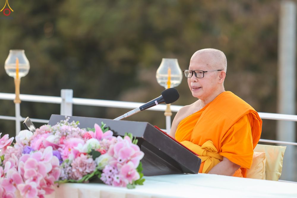 ภาพ No.302841:วันที่ 24 มกราคม พ.ศ. 2569 พิธีจุดประทีปธรรมถวายเป็นพุทธบูชา  และบูชาธรรมมหาปูชนียาจารย์  ณ อาคารธรรมยาตรา กตัญญูบูชามหาปูชนียาจารย์  ตรงข้ามวัดปากน้ำภาษีเจริญ จ.กรุงเทพมหานคร ในโครงการธรรมยาตรา กตัญญูบูชา มหาปูชนียาจารย์ พระมงคลเทพมุนี(สด จนฺทสโร) พระผู