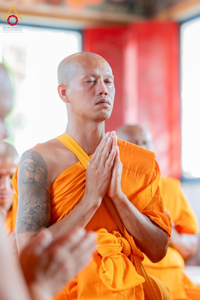 ภาพ No.278329:วันศุกร์ที่ 5 ธันวาคม พ.ศ. 2568 (วันพ่อแห่งชาติ) พิธีบรรพชาอุปสมบทหมู่ธรรมทายาท จำนวน 16 รูป โครงการบรรพชาอุปสมบทหมู่ รุ่นบูชาธรรมมหาปูชนียาจารย์ ประจำปี 2568  ณ ศูนย์ปฏิบัติธรรมและอบรมเยาวชนพระนครศรีอยุธยา จ.พระนครศรีอยุธยา