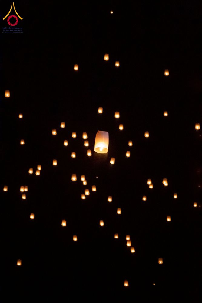 ภาพ No.266187:วันพุธที่ 5 พฤศจิกายน พ.ศ. 2568 (วันพระ ขึ้น 15 ค่ำ เดือน 12) พิธีจุดประทีปโคมลาน, โคมลอย และลอยกระทง ถวายประทีปเป็นพุทธบูชา สร้างความสว่างไสวให้กับแผ่นดินด้วยแสงธรรม ณ พุทธอุทยานนานาชาติ จังหวัดหนองคาย