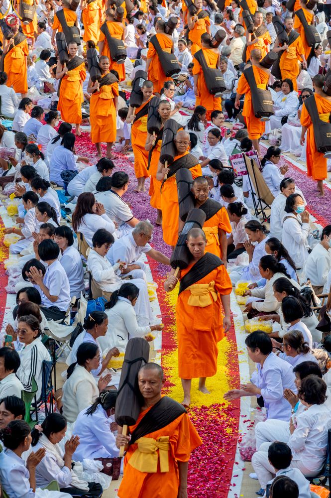 ภาพ No.289746:วันที่ 7 มกราคม พ.ศ. 2569 พิธีต้อนรับพระธรรมยาตรา ณ อนุสรณ์สถานลำดับที่ 2 สถานที่ตั้งมโนปณิธานบวชตลอดชีวิต อนุสรณ์สถานคลองบางนางแท่น อ.สามพราน จ.นครปฐม ในโครงการธรรมยาตรา กตัญญูบูชา มหาปูชนียาจารย์ พระมงคลเทพมุนี(สด จนฺทสโร) พระผู้ปราบมาร อนุสรณ์สถาน 7 แ