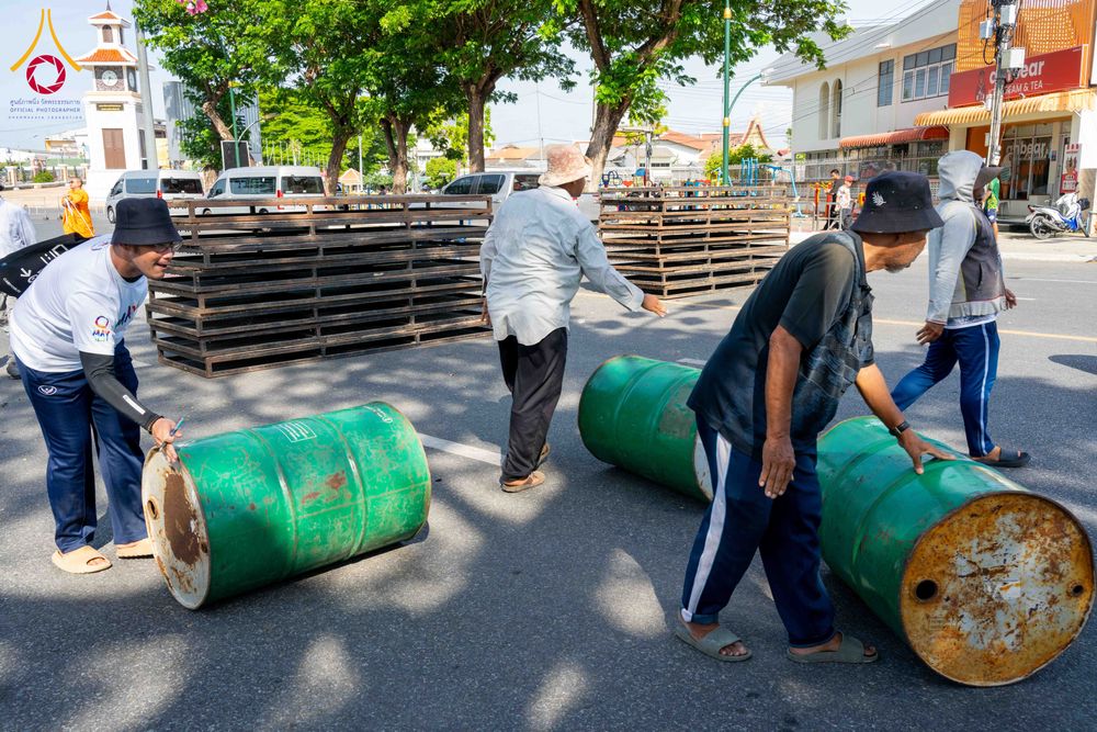 ภาพ No.329446:วันอาทิตย์ที่ 24 พฤษภาคม พ.ศ. 2569 พิธีตักบาตรพระ 1,000 รูป เพื่อถวายเป็นพุทธบูชาในเทศกาลวิสาขบูชาโลก และ ถวายเป็นพระราชกุศล  ณ ลานศิลปวัฒนธรรม เมืองปัตตานี จ.ปัตตานี