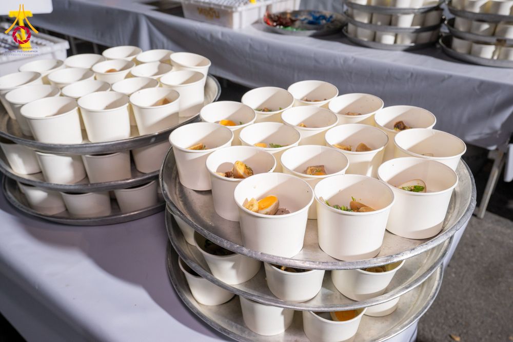 ภาพ No.289575:วันที่ 7 มกราคม พ.ศ. 2569 พิธีถวายภัตตาหารเป็นสังฆทาน แด่พระธรรมยาตรา ในโครงการธรรมยาตรา กตัญญูบูชา มหาปูชนียาจารย์ พระมงคลเทพมุนี(สด จนฺทสโร) พระผู้ปราบมาร อนุสรณ์สถาน 7 แห่ง ปีที่ 14 ณ อนุสรณ์สถานมหาวิหารพระมงคลเทพมุนี (โลตัสแลนด์) อ.สองพี่น้อง จ.สุพรร