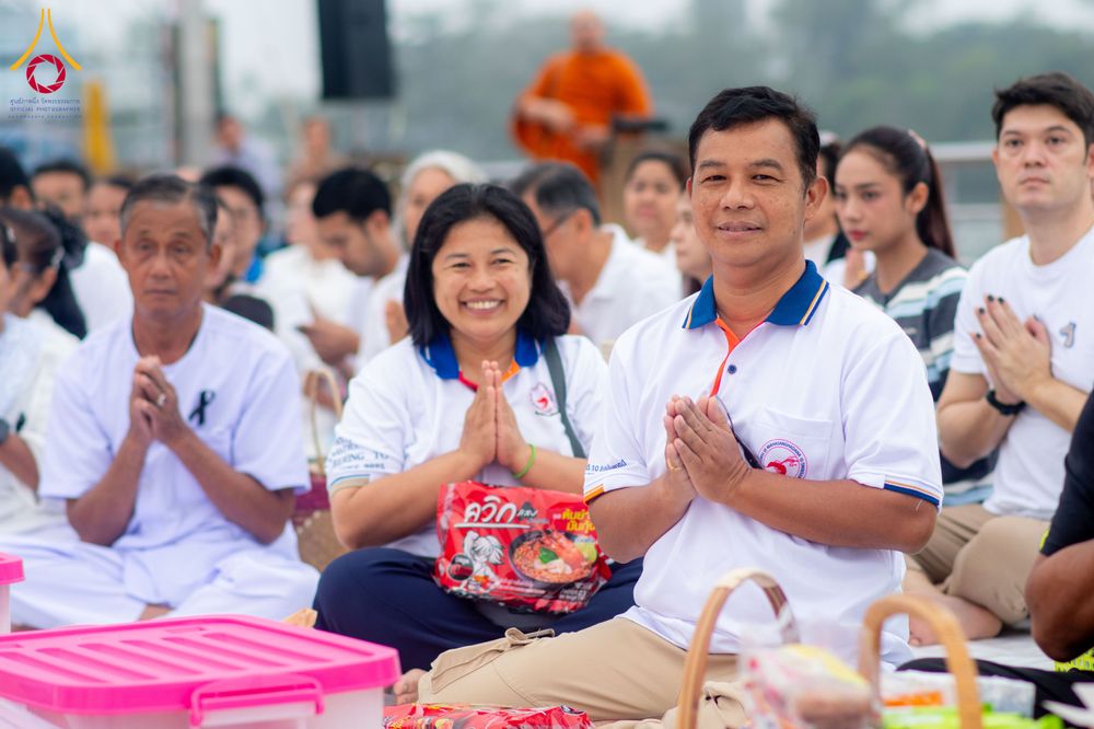 ภาพ No.284639:วันอาทิตย์ที่ 14 ธันวาคม พ.ศ.2568  พิธีทำบุญเมืองสุราษฎร์ธานี 110ปี และพิธีตักบาตรพระสงฆ์ 1,110 รูป  ณ บริเวณริมน้ำวัดกลาง (เก่า) ถนนบ้านดอน ตำบลตลาดใหม่ อำเภอเมือง จังหวัดสุราษฎร์ธานี