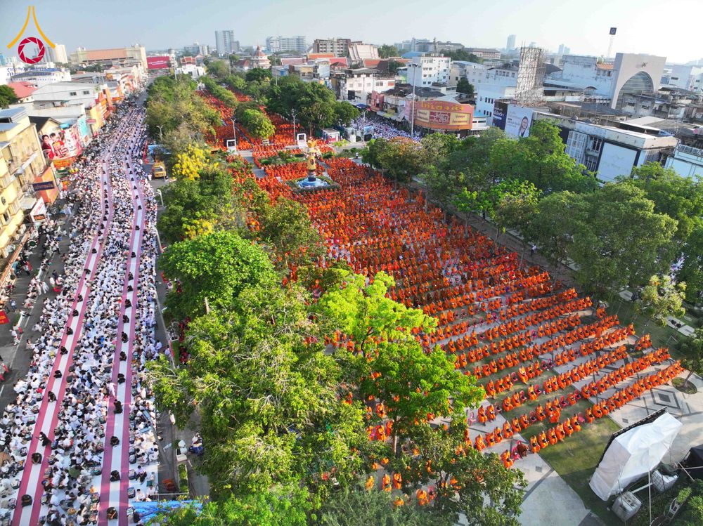 ภาพ No.312617:วันอาทิตย์ที่ 8 มีนาคม พ.ศ.2569 ทำบุญเมืองนครราชสีมา 558 ปี ตักบาตรพระ 10,000 รูป