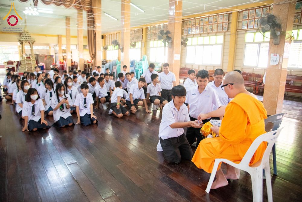ภาพ No.205251:พิธีทอดผ้าป่าทำนุบำรุงศาสนสถาน ณ วัดบางขัน ตำบลคลองหนึ่ง อำเภอคลองหลวง จังหวัดปทุมธานี ในโครงการธรรมยาตรา กตัญญูบูชา มหาปูชนียาจารย์ พระมงคลเทพมุนี(สด จนฺทสโร) พระผู้ปราบมาร อนุสรณ์สถาน 7 แห่ง ปีที่ 13 วันที่ 30 มกราคม พ.ศ. 2568