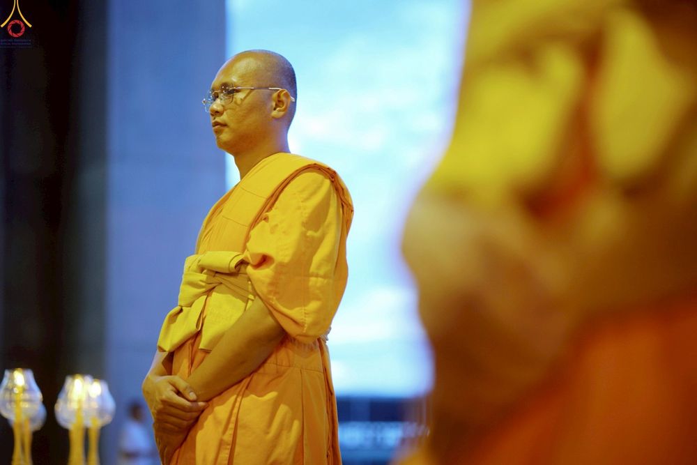 ภาพ No.241044:วันพุธที่ 27 สิงหาคม พ.ศ. 2568 พิธีจุดประทีป ในวันธรรมชัย ณ วัดพระธรรมกาย