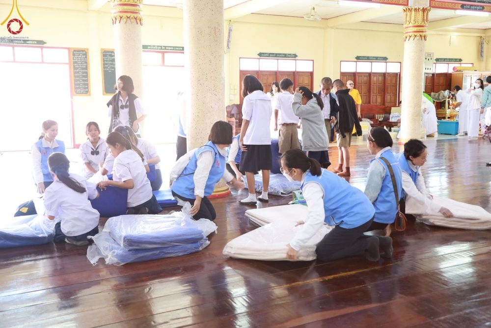 ภาพ No.195827:พิธีทอดผ้าป่าทำนุบำรุงศาสนสถาน ณ วัดตรีพาราสีมาเขต ต.สามเมือง อ.ลาดบัวหลวง จ.พระนครศรีอยุธยา ในโครงการธรรมยาตรา กตัญญูบูชา มหาปูชนียาจารย์ พระมงคลเทพมุนี(สด จนฺทสโร) พระผู้ปราบมาร อนุสรณ์สถาน 7 แห่ง ปีที่ 13 วันที่ 13 มกราคม พ.ศ. 2568