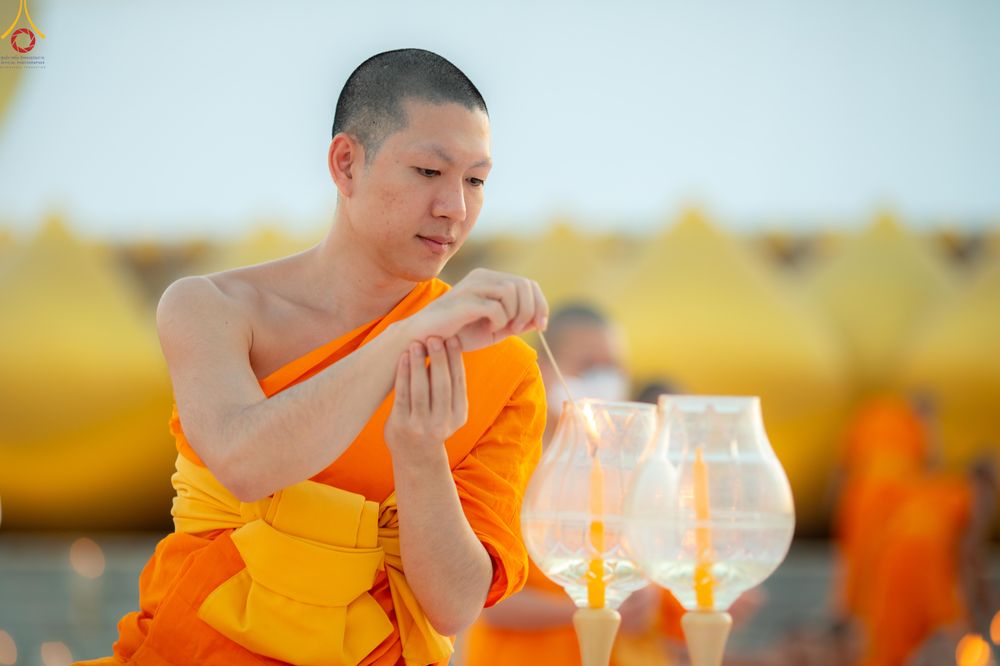 ภาพ No.302184:วันที่ 23 มกราคม พ.ศ. 2569 พิธีจุดประทีปธรรมถวายเป็นพุทธบูชา (ภาพชุดที่ 2) และบูชาธรรมมหาปูชนียาจารย์  ณ อนุสรณ์สถานลำดับที่ 5 สถานที่เผยแผ่วิชชาธรรมกายครั้งแรก อนุสรณ์สถานบางปลา วัดบางปลา อำเภอบางเลน จังหวัดนครปฐม ในโครงการธรรมยาตรา กตัญญูบูชา มหาปูชนีย