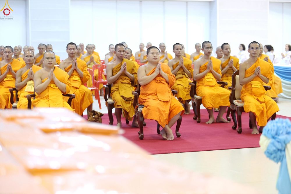 ภาพ No.240889:วันพุธที่ 27 สิงหาคม พ.ศ. 2568 พิธีทอดผ้าป่าเพื่อสร้างอาคาร  82 ปี หลวงพ่อธัมมชโย สมทบกฐินวัดพระธรรมกาย และกฐิน 30,000 วัดทั่วประเทศ ครั้งที่ 1