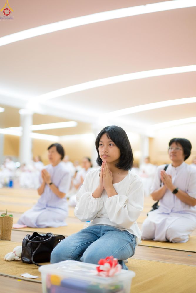 ภาพ No.280540:วันที่ 28 ธันวาคม พ.ศ.2568 พิธีถวายอุปกรณ์ทำความสะอาด ณ ห้องแก้วสารพัดนึก วัดพระธรรมกาย