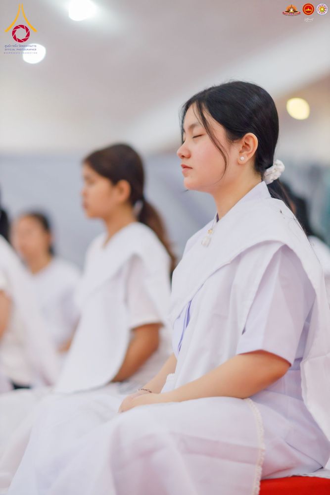 ภาพ No.283572:วันอาทิตย์ที่ 21 ธันวาคม  2568 พิธีบิณฑบาตฉลองสามเณรใหม่ ประเทศอินโดนีเซีย