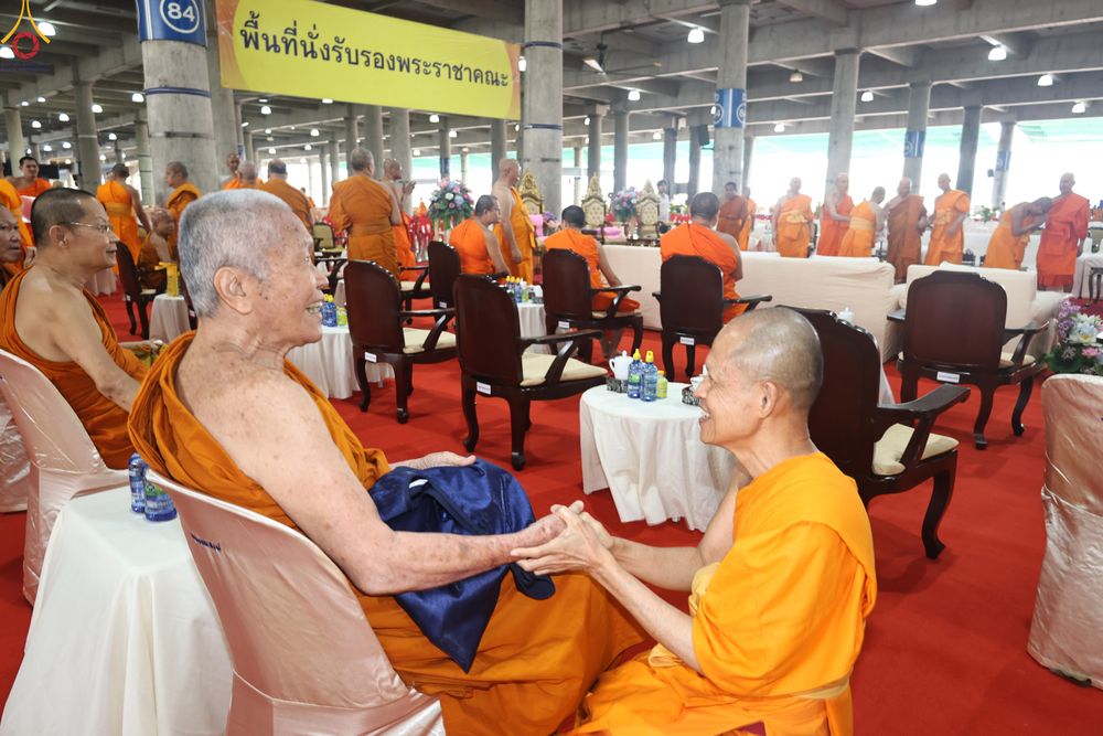 ภาพ No.323489:วันที่ 22 เมษายน พ.ศ.2569(วันคุ้มครองโลก) งานถวายมหาสังฆทาน 40,000 กว่าวัดทั่วประเทศ การเดินทางเข้าวัด , การต้อนรับปฏิสันถารพระสังฆาธิการ  ,  การจัดเตรียมภัตตาหาร , การลงทะเบียน