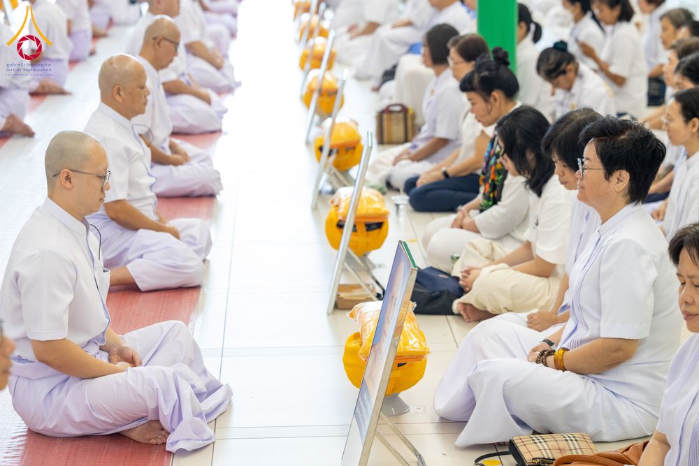 ภาพ No.286541:วันเสาร์ที่ 12 กรกฏาคม พ.ศ.2568 พิธีบรรพชาอุปสมบท  โครงการบรรพชาอุปสมบทหมู่ ธรรมทายาทนานาชาติ(ภาคภาษาจีน), โครงการบรรพชาสามเณร โรงเรียนนานาชาติ รุ่นที 14