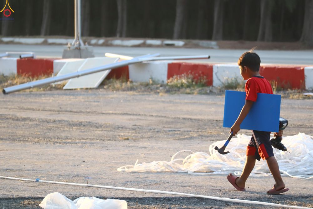 ภาพ No.320953:วันที่ 9 เมษายน พ.ศ.2569 การเตรียมงานจราจร เพื่องานถวายมหาสังฆทาน 40,000 กว่าวัดทั่วประเทศ วันคุ้มครองโลก 22 เมษายน พ.ศ.2569 วัดพระธรรมกาย