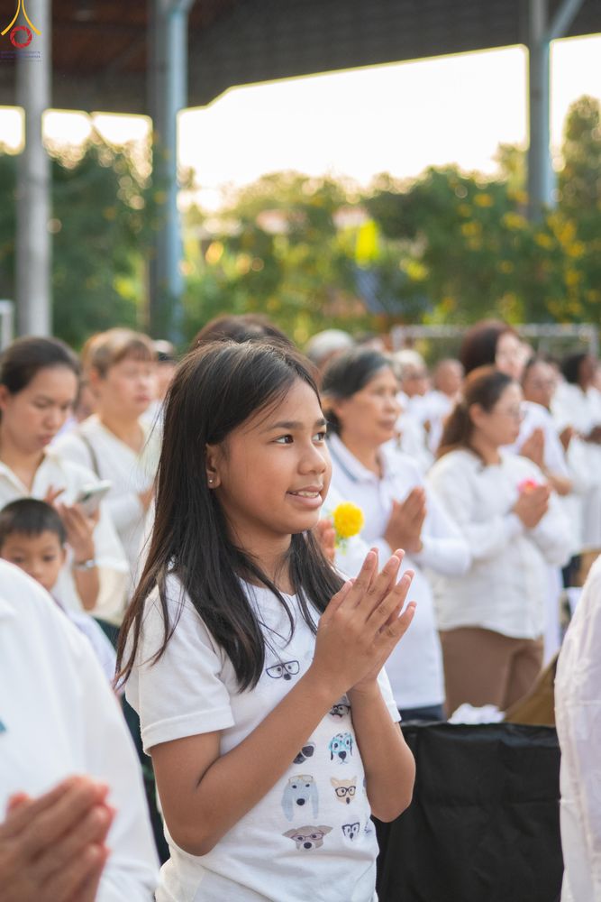 ภาพ No.296890:วันที่ 17 มกราคม พ.ศ. 2569 พิธีจุดประทีปถวายเป็นพุทธบูชา และบูชาธรรมมหาปูชนียาจารย์  ณ วัดโบสถ์บน ต.บางคูเวียง จ.นนทบุรี อนุสรณ์สถานลำดับที่ 4 สถานที่เกิดด้วยกายธรรม ในโครงการธรรมยาตรา กตัญญูบูชา มหาปูชนียาจารย์ พระมงคลเทพมุนี(สด จนฺทสโร) พระผู้ปราบมาร อ