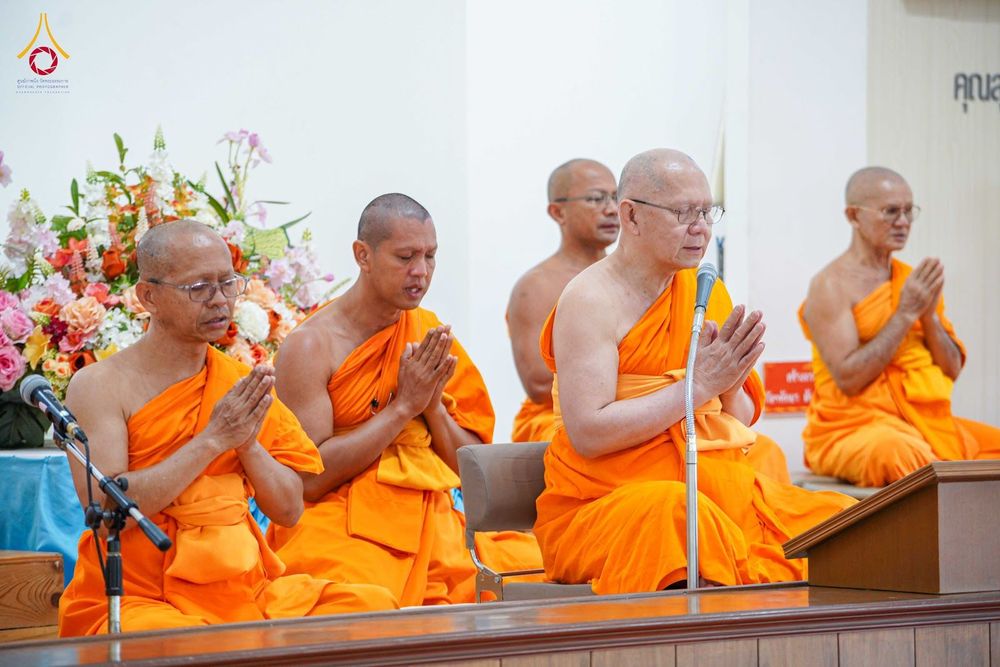 ภาพ No.346581:วันอาทิตย์ที่ 30 สิงหาคม พ.ศ.2569 พิธีทอดผ้าป่า สวดธรรมจักรกัปปวัตนสูตรกลั่นแผ่นดินโปรยรัตนชาติ  สถาปนาองค์พระเจดีย์เพื่อสร้างสันติภาพโลก  ณ ศูนย์ปฏิบัติธรรมพนมสารคาม (เพชรตะวัน) จังหวัดฉะเชิงเทรา