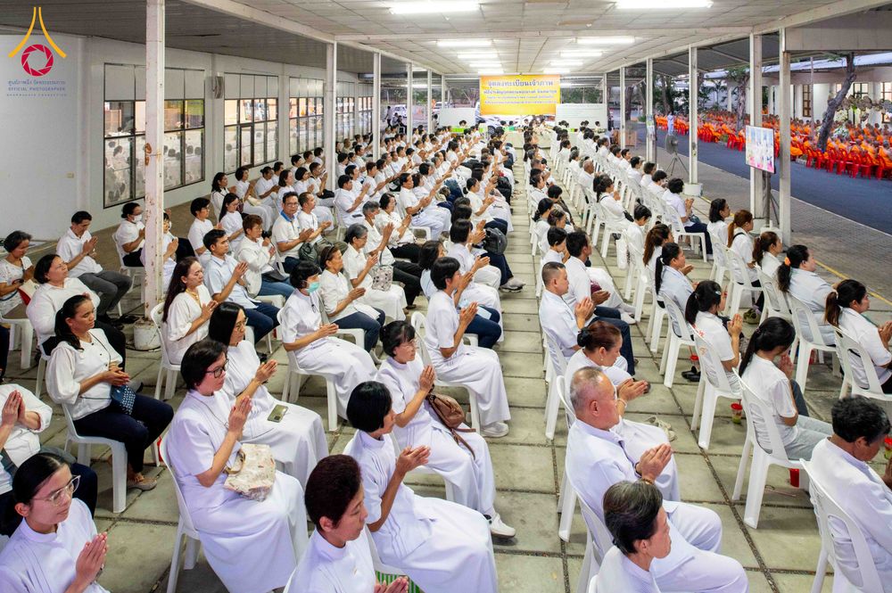 ภาพ No.314697:วันเสาร์ที่ 21 มีนาคม พ.ศ. 2569 พิธีบำเพ็ญกุศล คุณพ่อณรงค์ จินตมากุล  สิริอายุ 99 ปี 11 เดือน โยมบิดา พระครูปลัดรัตนวีรวัฒน์ (รังสฤษดิ์ อิทฺธิจินตโก) ที่ปรึกษาเจ้าคณะจังหวัดปทุมธานี เจ้าอาวาสวัดพระธรรมกาย  ณ ห้องปลูกศรัทธา 2 วัดพระธรรมกาย ปทุมธานี