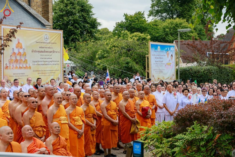 ภาพ No.142655:พิธีพัทธสีมา ประดิษฐานลูกนิมิตมหาสมบัติ สถาปนาอุโบสถวัดพระธรรมกายลอนดอน บูชาธรรม 80 ปี หลวงพ่อธัมมชโย วันเสาร์ที่ 22 มิถุนายน พ.ศ. 2567