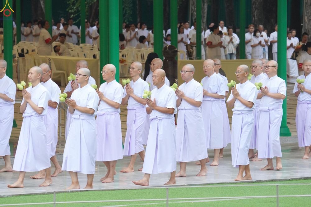 ภาพ No.338708:วันที่ 11 กรกฎาคม พศ.2569 พิธีบรรพชาอุปสมบท โครงการอุปสมบทหมู่ธรรมทายาทนานาชาติ  IDOP รุ่นที่ 21 (ภาษาจีน)  จากประเทศจีน มาเลเซีย สิงคโปร์ และไต้หวัน , โครงการบรรพชาสามเณรโรงเรียนนานาชาติ รุ่นที่ 15